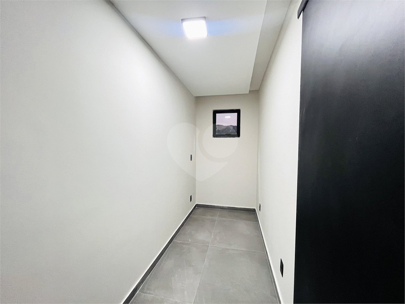 Casa à venda com 3 quartos, sendo 1 suíte, no condomínio Vale dos Sonhos 2, Rio de Janeiro - RJ