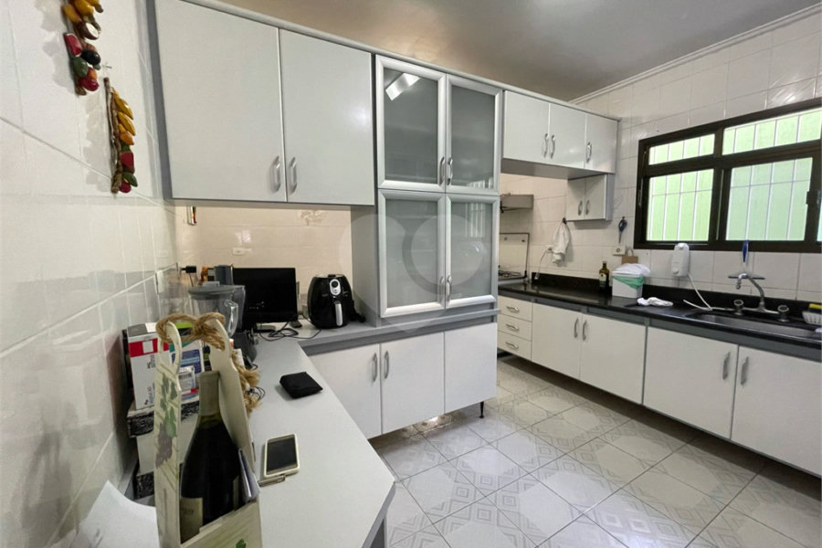 Sobrado à venda com 3 quartos, sendo 1 suíte, em Vila Paiva, São Paulo, SP