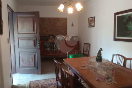 Casa a venda 333m² 2 dormitórios 2 suítes 4 banheiros Saúde-SP