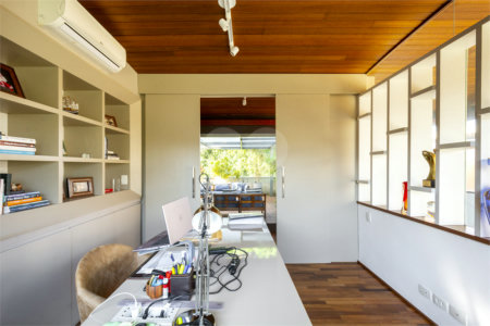 Casa à venda com 4 suítes no condomínio Vila Flora, São Paulo - SP
