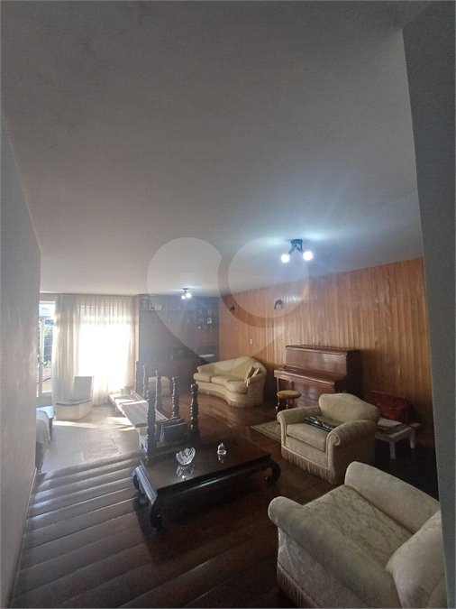 Sobrado à venda com 5 suítes em Vila Albertina, São Paulo, SP