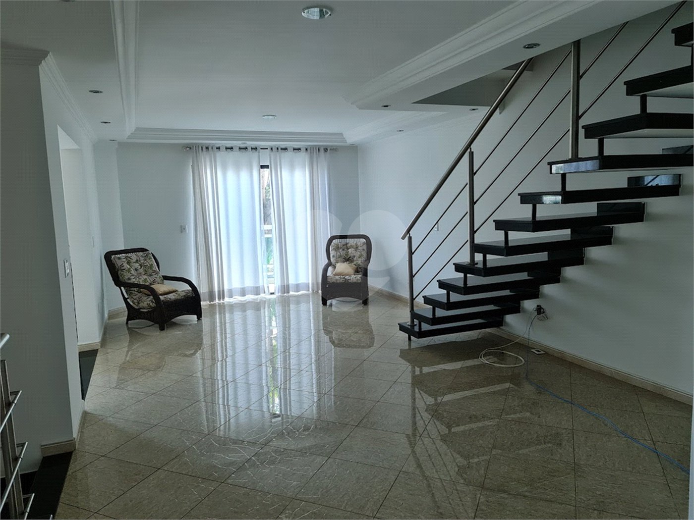 Casa à venda com 4 suítes no condomínio Residencial Villa dos Inglezes, Sorocaba - SP