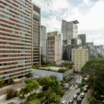 Apto Reformado prox à Av.Paulista - 230m2 /4 Suítes + Escritório/3 Vagas de garagem