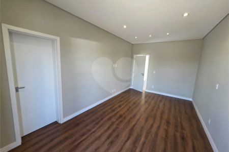 Sobrado com 3 suítes e closet, e escritório Faber 4