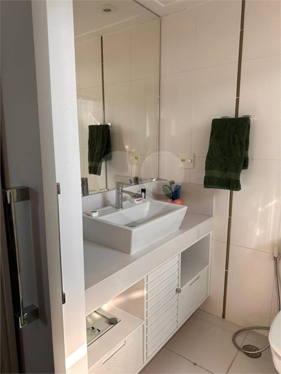 Apartamento á venda MOBILIADO com 128m², 3 suítes, 2 vagas, no centro de Santo André