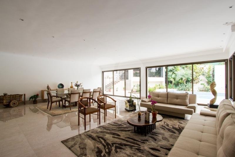 Casa Térrea à venda com 5 suítes em Jardim Marajoara, São Paulo, SP