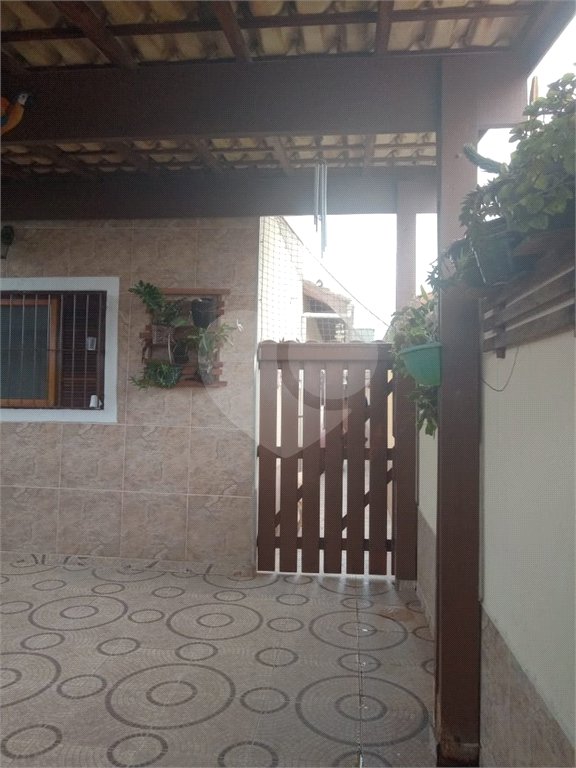 Casa à venda com 2 quartos em Jardim Savoy, Itanhaém, SP