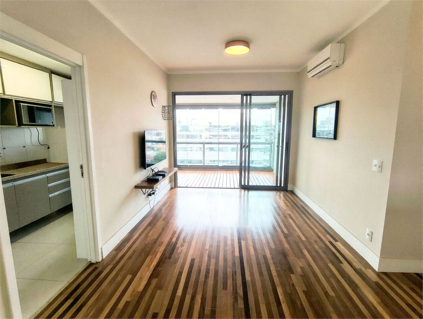 Apartamento à venda com 2 quartos, sendo 1 suíte, em Santo Amaro, São Paulo, SP