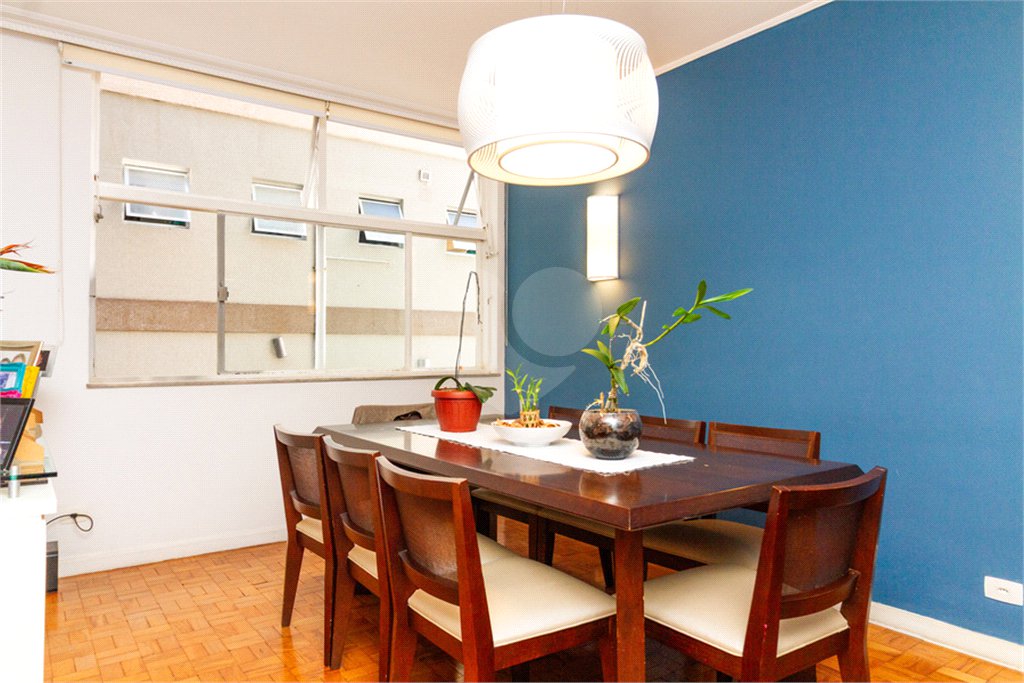 Apartamento à venda com 3 quartos, sendo 1 suíte, em Santa Cecília, São Paulo, SP