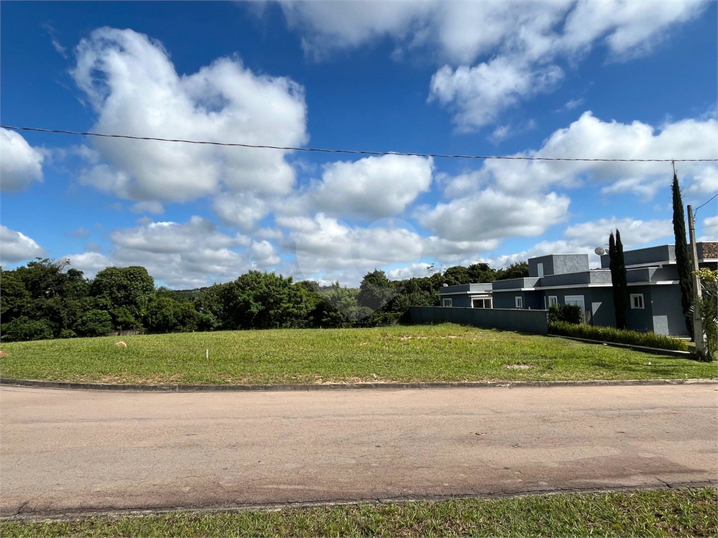 Terreno à venda no condomínio Parque dos Resedás, Itupeva - SP