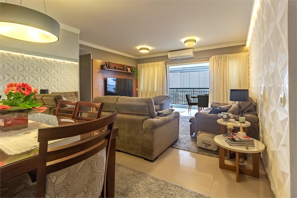Apartamento à venda com 3 suítes em Parque Reboucas, São Paulo, SP