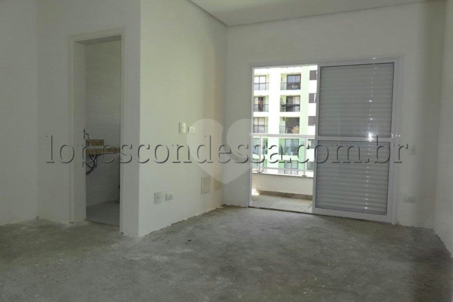Sobrado à venda com 3 suítes em Horto, São Paulo, SP