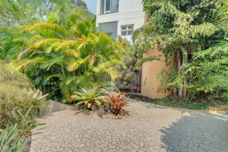 Casa à venda com 3 suítes no condomínio Residencial Canumã, São Paulo - SP