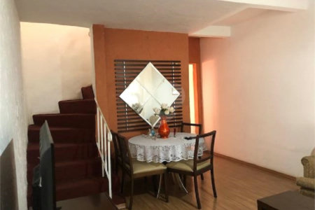 Sobrado à venda com 2 quartos em Vila Vitório Mazzei, São Paulo, SP
