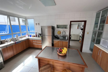 Sobrado à venda com 3 quartos, sendo 2 suítes, em Granja Julieta, São Paulo, SP