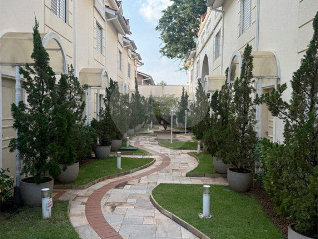 Casa à venda com 3 quartos, sendo 1 suíte,  no condomínio Villas de São Francisco, São Paulo - SP