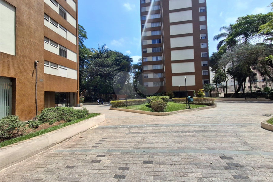 Apartamento à venda com 3 quartos, sendo 1 suíte, em Santana, São Paulo, SP