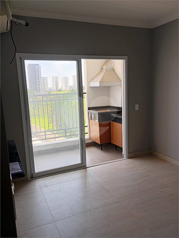 Apartamento à venda com 3 quartos, sendo 1 suíte,  em Parque Campolim, Sorocaba, SP