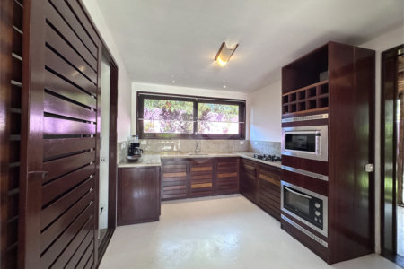 Casa à venda com 4 quartos, sendo 2 suítes, em Praia do Mutá, Porto Seguro, BA