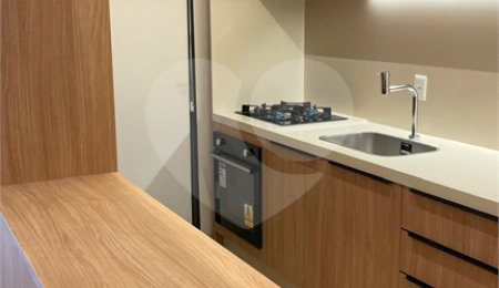 Apartamento à venda ou para alugar com 2 suítes em Pinheiros, São Paulo, SP