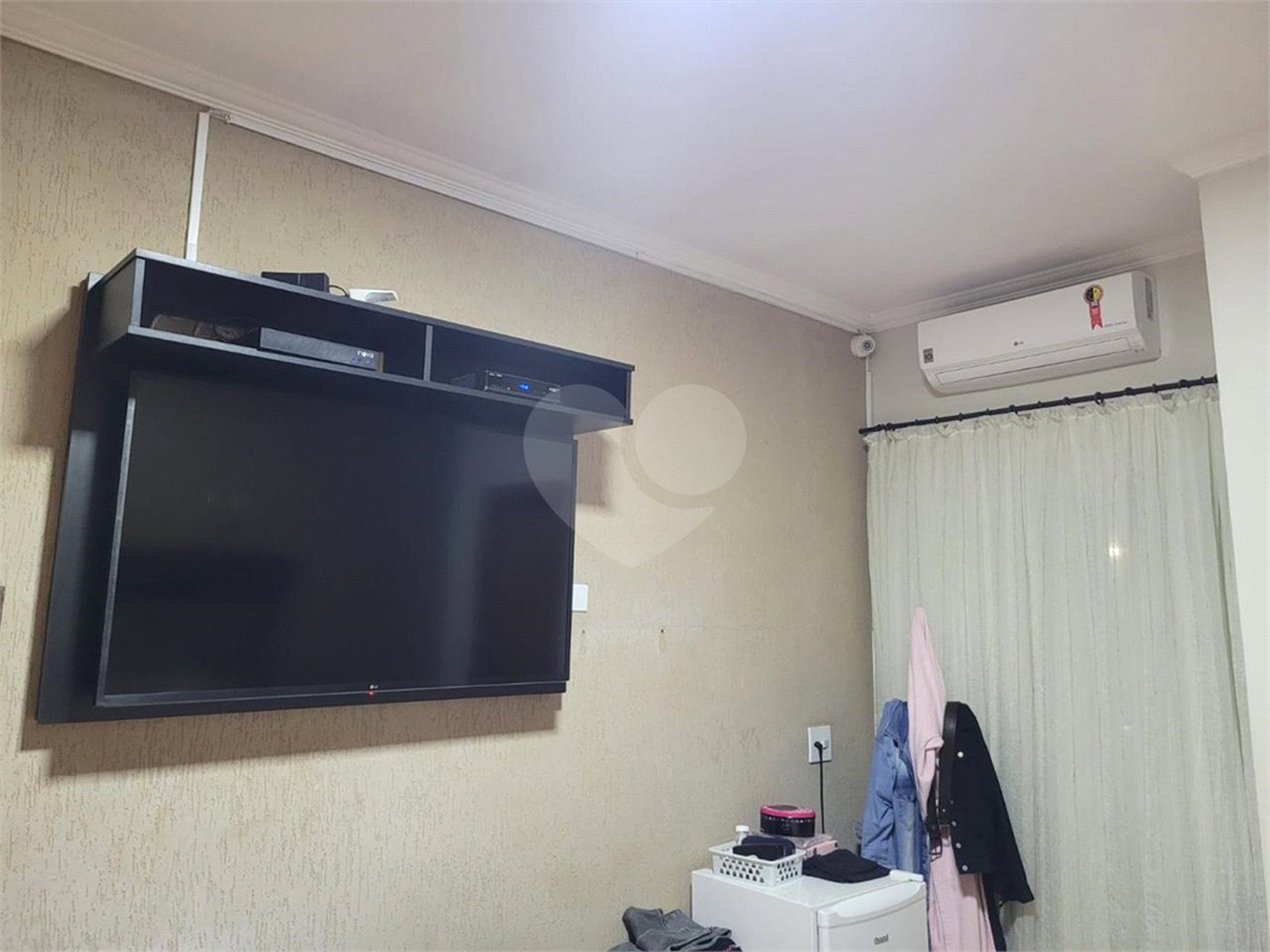 Casa à venda com 3 quartos, sendo 1 suíte, em Jardim Popular, São Paulo, SP