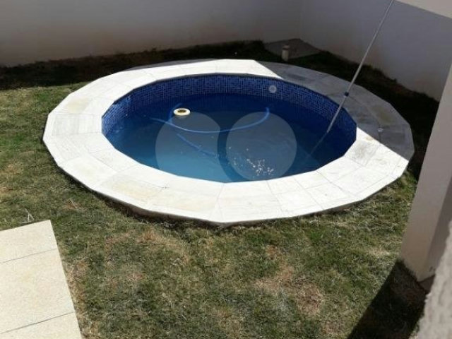 Sobrado à venda com 3 quartos, sendo 1 suíte,  em Villa Verde, Franco da Rocha, SP