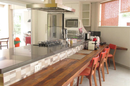 Casa à venda com 3 quartos, sendo 1 suíte, no condomínio Alpes de Vinhedo, Vinhedo - SP