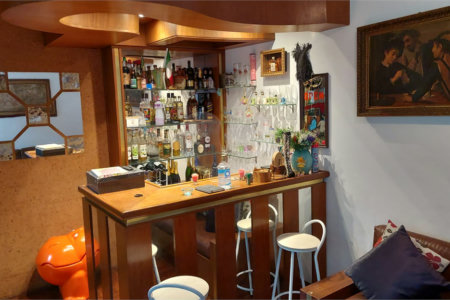 Casa à venda com 7 quartos, sendo 2 suítes, em Jardim Londrina, São Paulo, SP