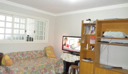 Casa à venda com 6 quartos, sendo 2 suítes,  em Vila Universitária, São Paulo, SP