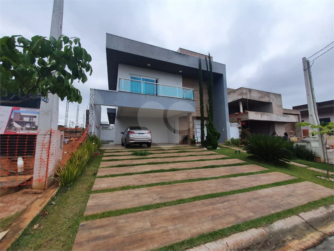 Casa à venda com 4 suítes no condomínio Granville São Venâncio, Itupeva - SP