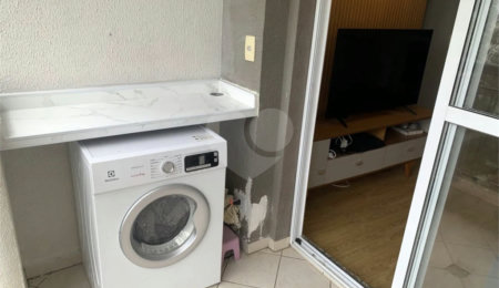 Apartamento à venda com 1 quarto em Parque Reboucas, São Paulo, SP