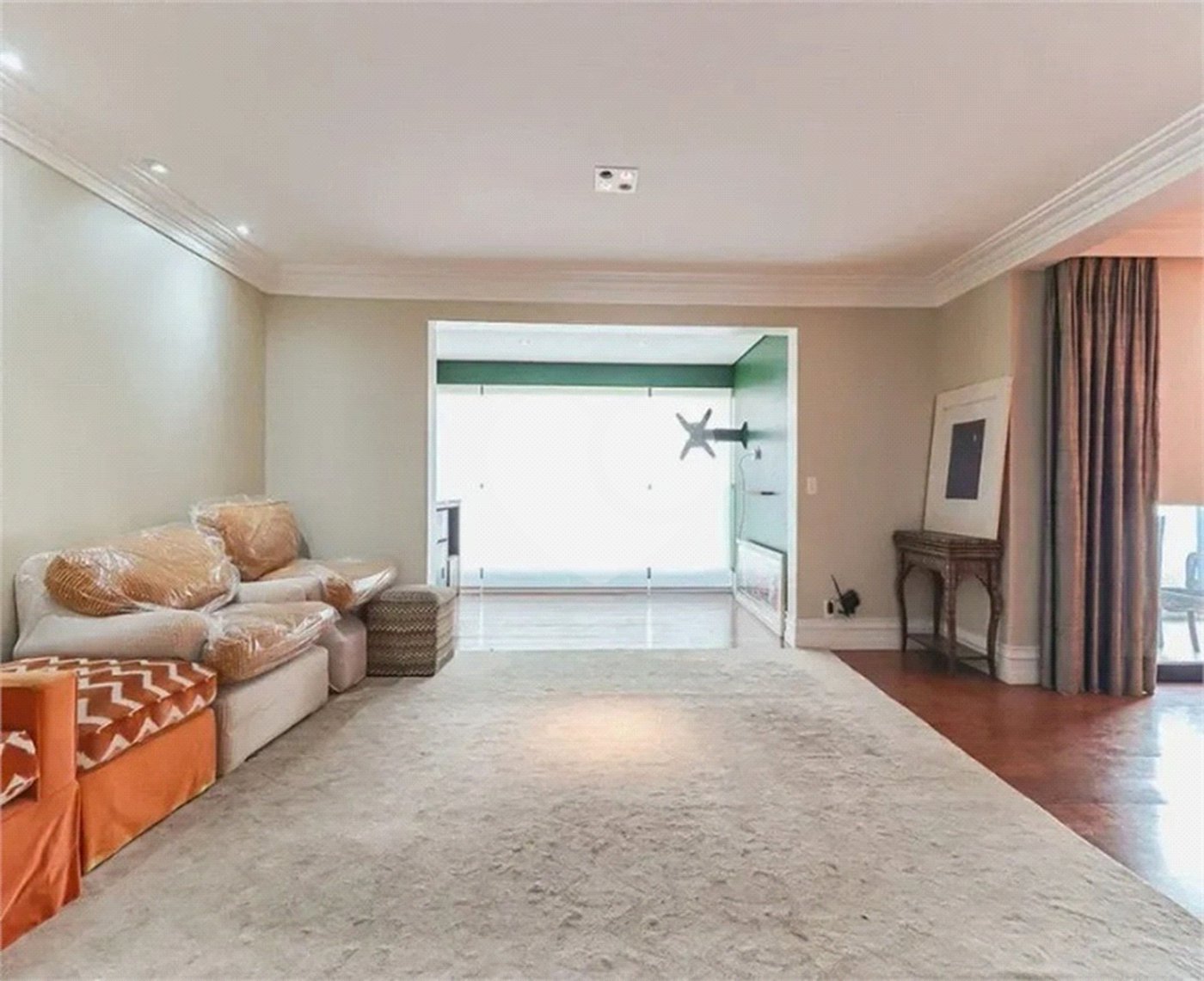 Apartamento à venda com 3 quartos, sendo 2 suítes,  em Vila Progredior, São Paulo, SP