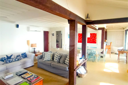 Casa à venda com 5 quartos, sendo 4 suítes, em Manguinhos, Armação dos Búzios, RJ