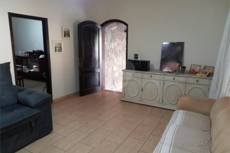 Casa à venda com 5 quartos, sendo 1 suíte,  em Jardim Anhangüera, Ribeirão Preto, SP