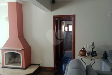 Casa à venda com 5 quartos, sendo 3 suítes, no Centro, Itapetininga, SP