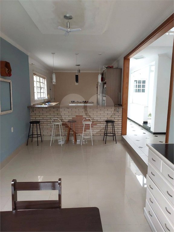 Sobrado à venda com 3 quartos, sendo 1 suíte, em Jardim Fonte Áurea, Poá, SP