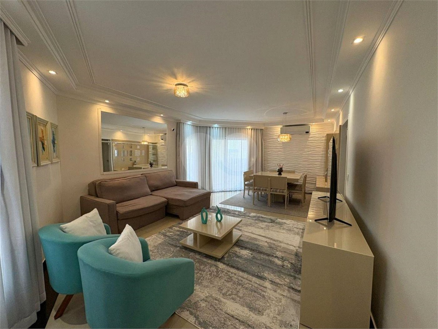 Apartamento à venda com 3 suítes em Santa Teresinha, São Paulo, SP