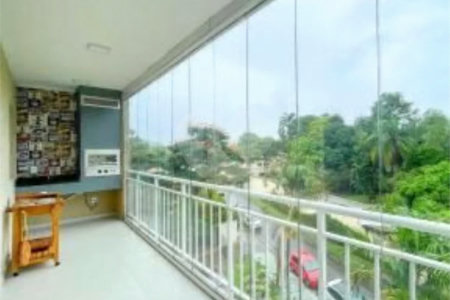 Cobertura Triplex com Mobilia parcial em Itapetinga Atibaia