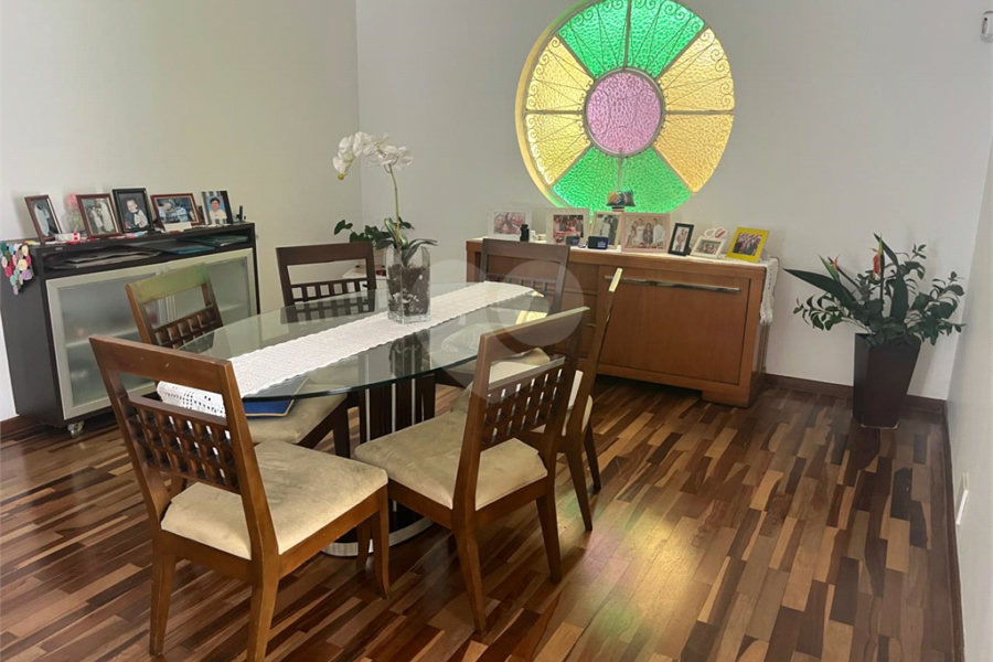 Casa à venda com 4 quartos, sendo 1 suíte, em Tucuruvi, São Paulo, SP