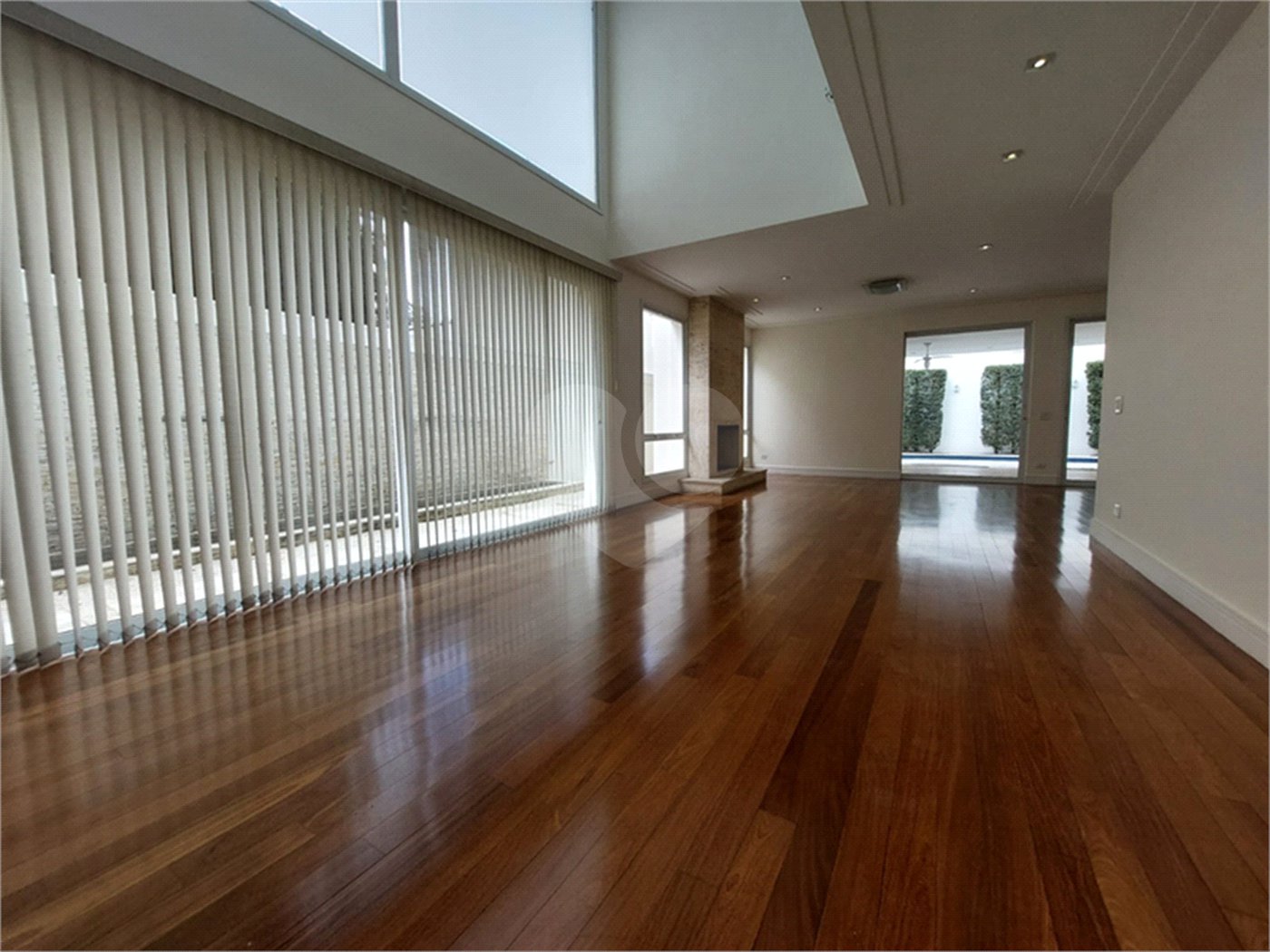 Casa à venda com 4 suítes no condomínio Residencial Morumbi, São Paulo - SP