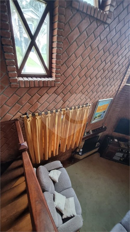 Casa à venda com 4 quartos, sendo 2 suítes, no condomínio Aruã Eco Park, Mogi das Cruzes - SP
