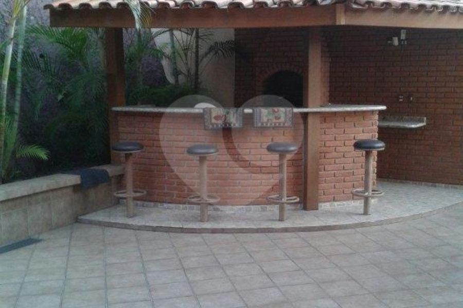 Sobrado à venda com 4 quartos, sendo 3 suítes, em Jardim São Bento, São Paulo, SP