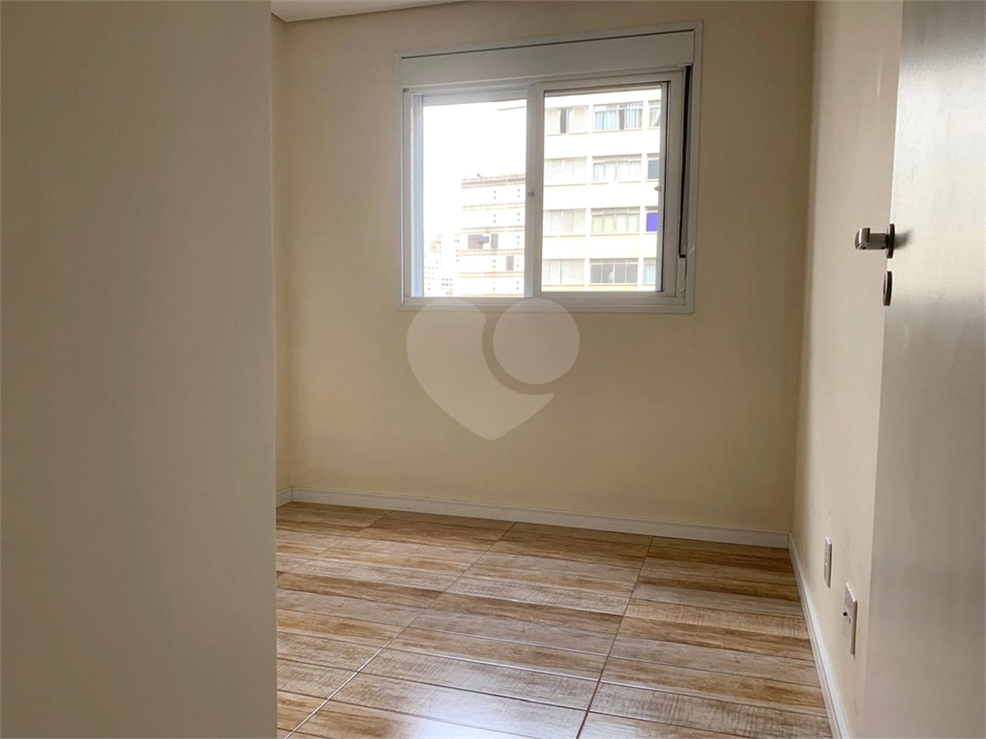 Apartamento Mobiliado ao Lado do Shopping Frei Caneca