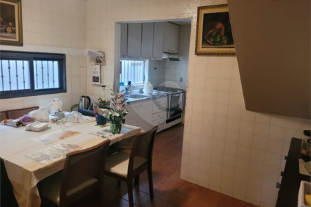 Casa à venda com 4 quartos, sendo 2 suítes, em Planalto Paulista, São Paulo, SP