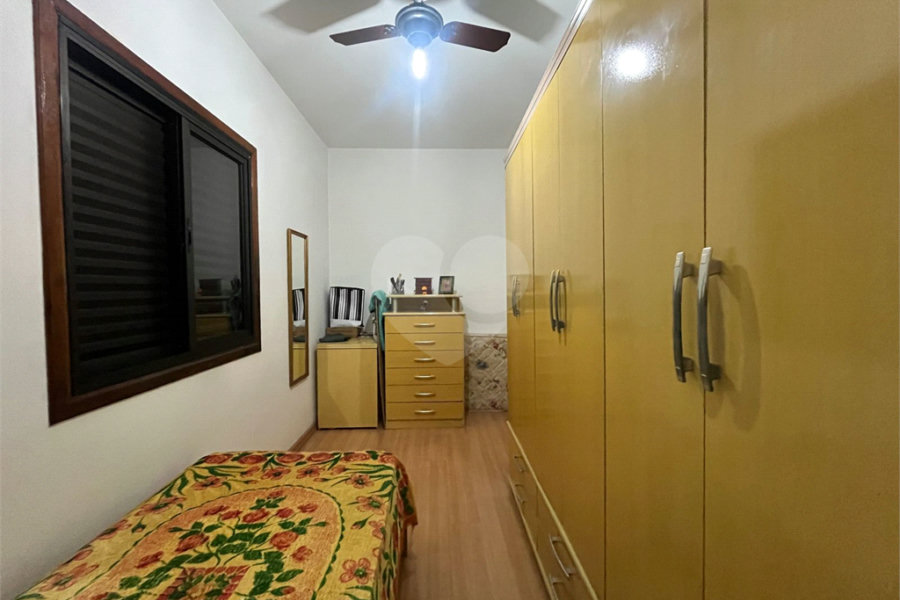 Sobrado à venda com 3 quartos, sendo 1 suíte, em Vila Irmãos Arnoni, São Paulo, SP