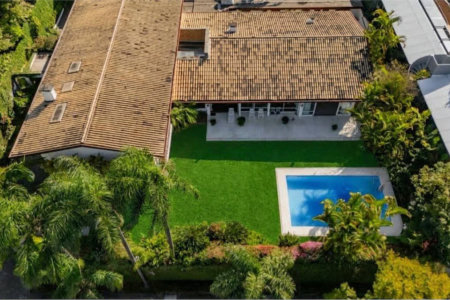 Casa à venda com 5 quartos, sendo 3 suítes, em Jardim Guedala, São Paulo, SP