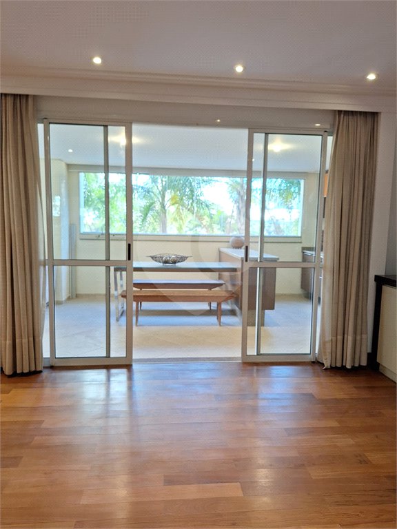 Apartamento à venda com 4 quartos, sendo 3 suítes,  em Vila Gertrudes, São Paulo, SP