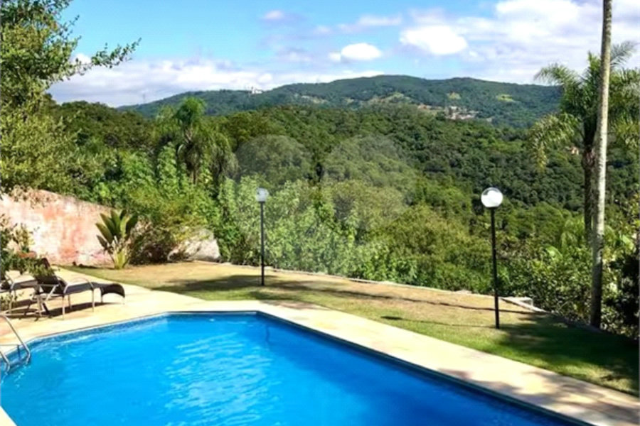 Casa à venda com 2 quartos, sendo 1 suíte, no condomínio Sausalito, Mairiporã - SP