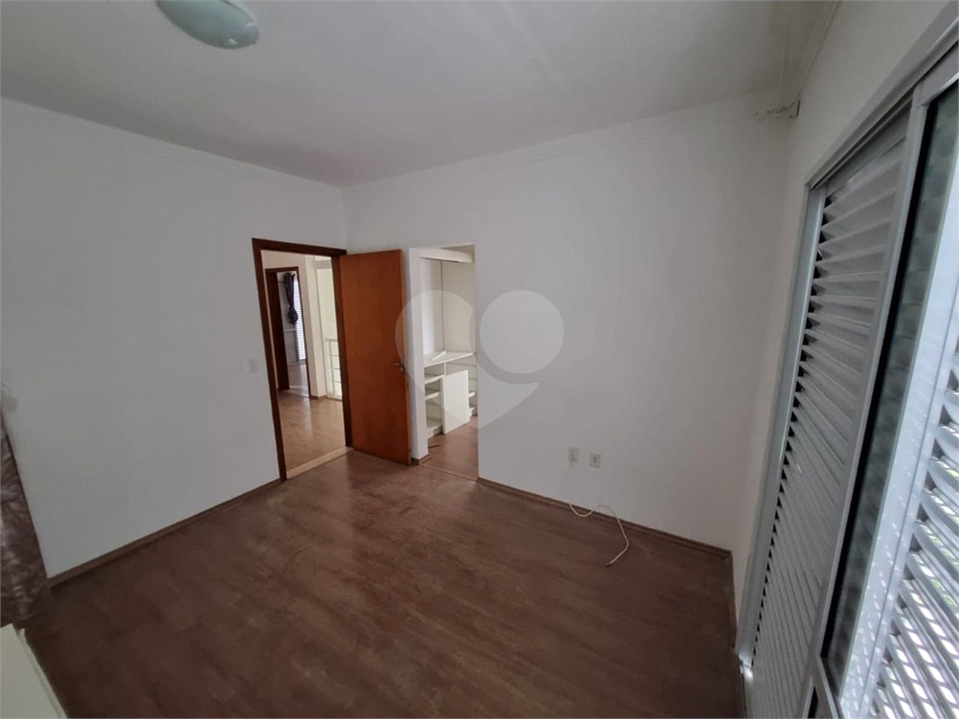 Casa à venda com 3 suítes no condomínio Residencial Villa do Bosque, Sorocaba - SP