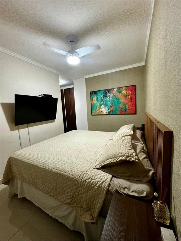 Apartamento à venda com 3 quartos, sendo 1 suíte, em Parque Reboucas, São Paulo, SP